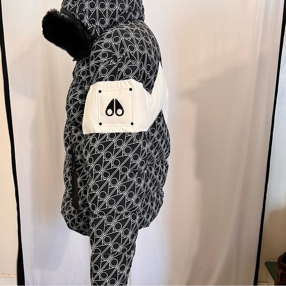 MOOSE KNUCKLES SHEARLING PRINTED STRIVERS ROW JACKET - Picture 6 of 15